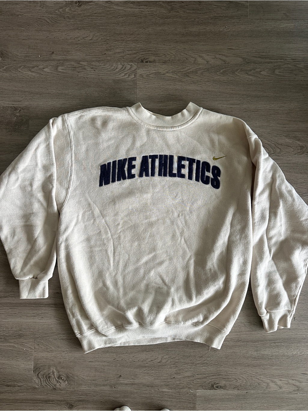Vintage Nike Women’s Crewneck Sweatshirt From 80’s/90’s